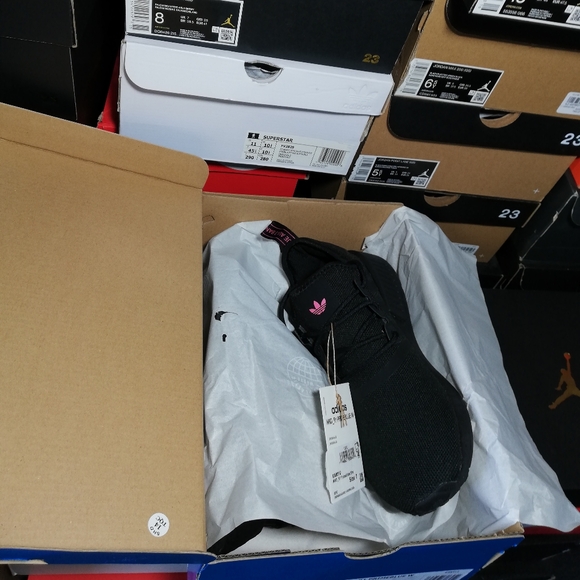 ADIDAS NMD_R1 SPECIAL EDITION DEEP BLACK/PINKISH WOMEN'S SZ7 BRAND NEW IN BOX - Picture 3 of 13